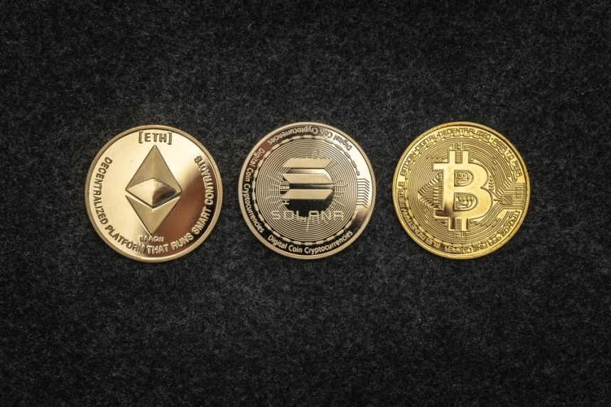  투자자들이 비트코인에서 이더리움과 알트코인으로 관심 이동, ETH/BTC 비율 최고치 기록