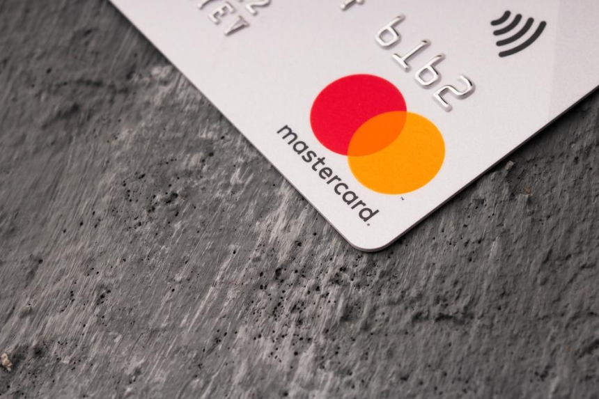 마스터카드와 비트겟 월렛, 전 세계 1억 5천만 가맹점서 사용 가능한 제로 수수료 암호화폐 카드 출시