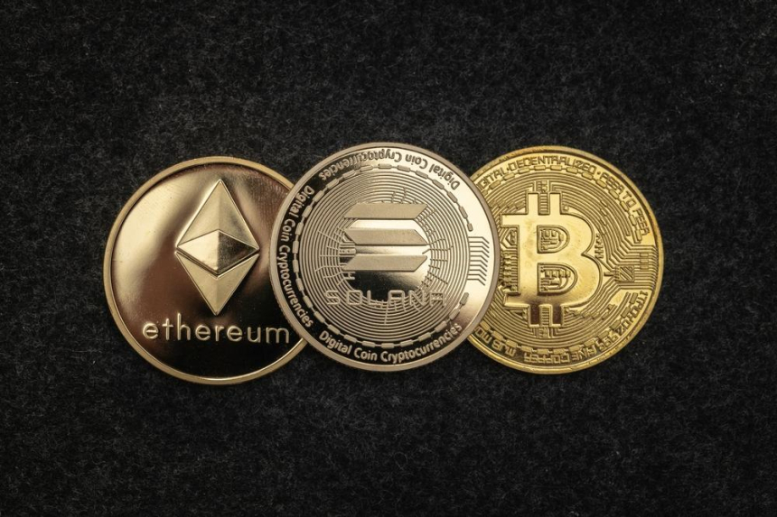 비트코인 ETF 1500억 달러 돌파, 스테이킹 솔라나 ETF 출시로 시장 확장