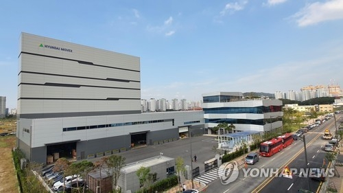 AI+로봇이 이끈 대박… 현대무벡스, 상반기 최고 실적 경신