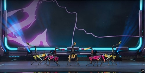 보스턴다이내믹스 로봇 '스팟', 美 '갓 탤런트'서 백 텀블링 쇼로 시선 압도