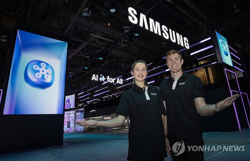  삼성전자, 생성형 AI 챗봇으로 고객 응대 대혁신…연말 전면 도입 예고