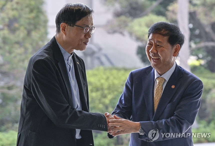 美 금리 인하 기대에 국채금리 일제히 하락…3년물 2.408% 기록