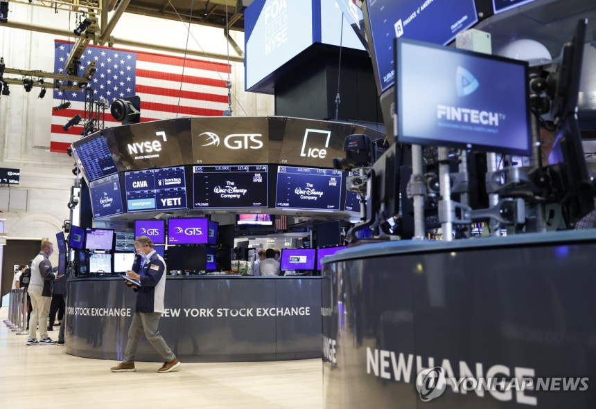 애플 1천억 달러 투자 발표에 나스닥 상승…스냅·AMD 실적 부진에 혼조장세