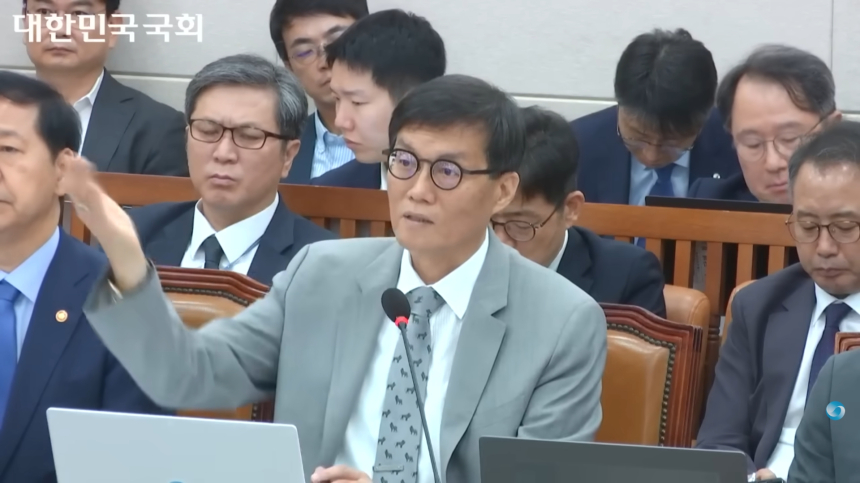  이창용 한은 총재 “원화 스테이블코인, 점진적 도입 필요…은행 중심으로 시작해야”