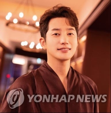 박시후, '가정파탄 루머' 전면 부인… 소속사 '형사 고소 준비'