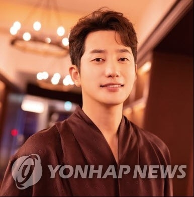  박시후, '가정파탄 루머' 전면 부인… 소속사 '형사 고소 준비'