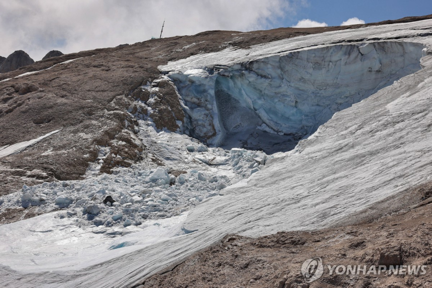 경고 무시한 英 등산객, 이탈리아 알프스서 구조…2,300만 원 청구받아