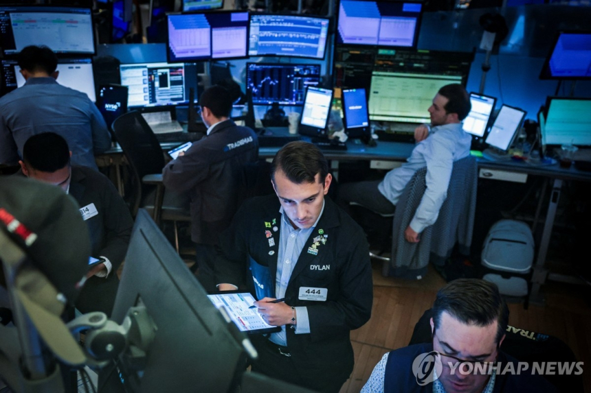  금리 인하 기대에 뉴욕증시 상승 출발…기술주·금 강세