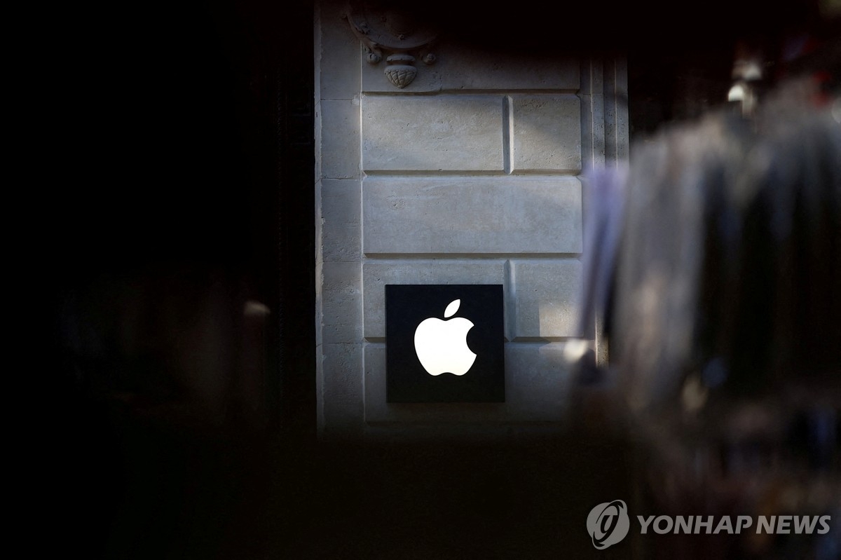 애플, 퍼플렉시티·미스트랄AI 인수 검토… AI 경쟁 후발주자 탈피 시동