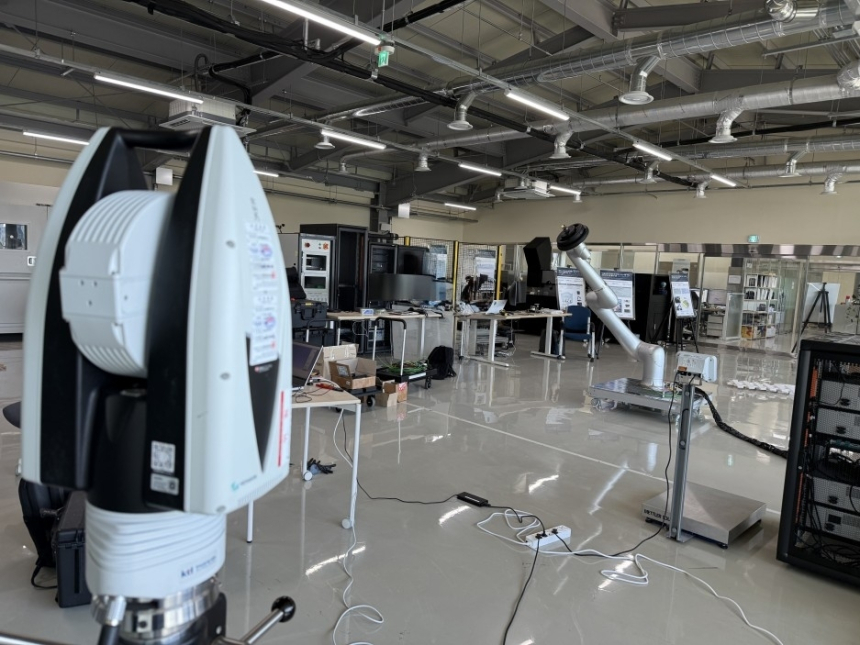  로봇 기업 해외 진출에 날개…KTL·KAIST 맞손