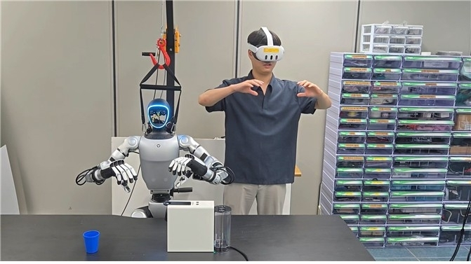  한국 ETRI, 감정 소통하는 'AI 휴머노이드 두뇌' 개발 본격화