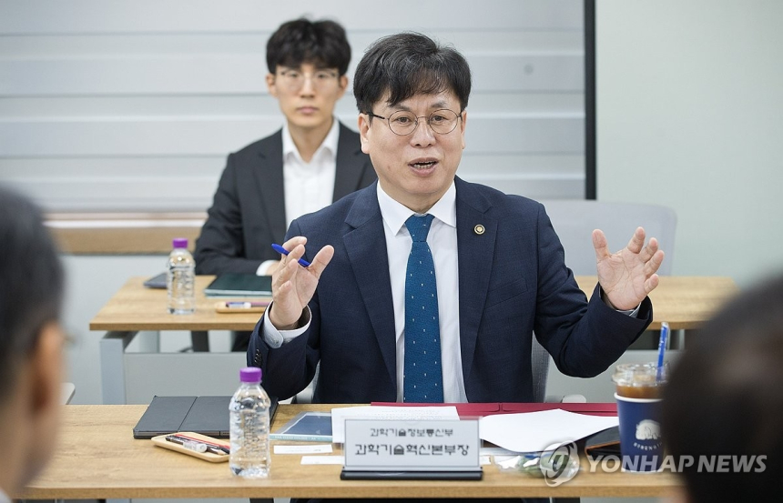  정부, R&D 예산에 산업계 목소리 담는다…삼성·현대 등 200개 기업 의견 수렴