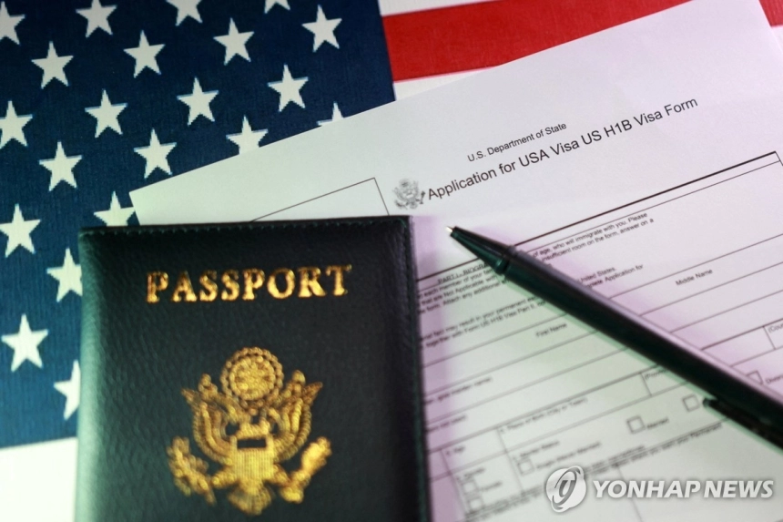트럼프發 H-1B 수수료 100배 인상… 美 스타트업 '인재 절벽' 직면