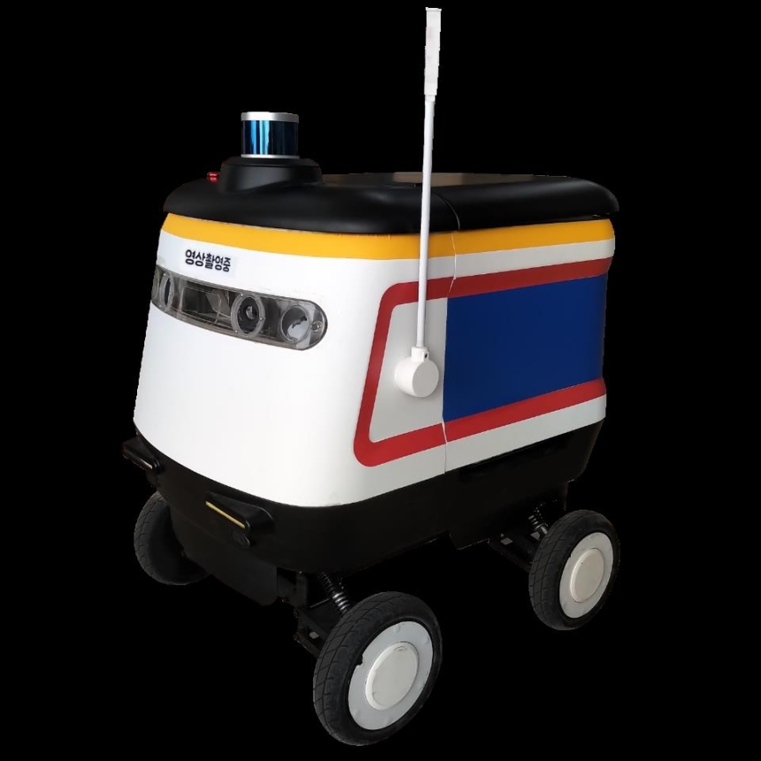  전통시장에 AI 순찰로봇 투입…동대문구, 야간 안전 책임진다