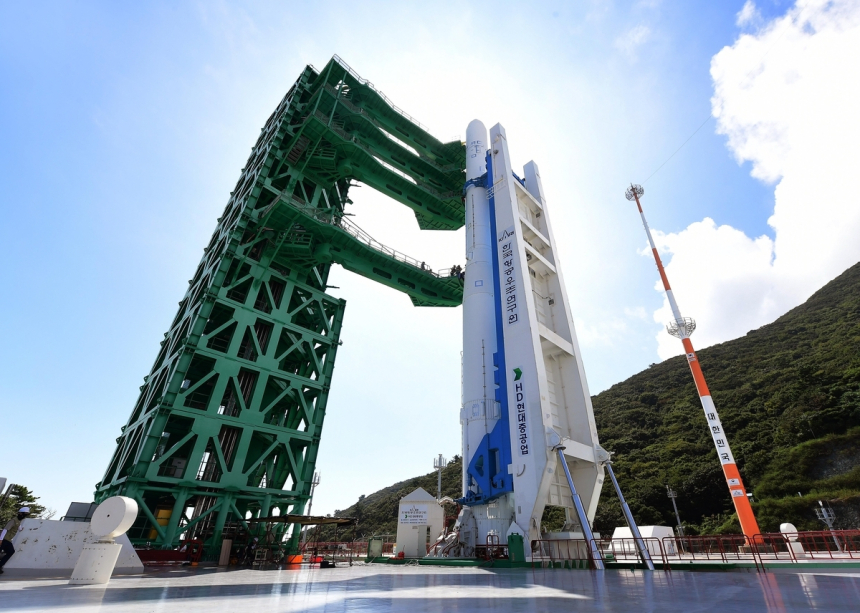  누리호, 첫 민간 주도 발사 초읽기…11월 말 새벽 우주로 간다