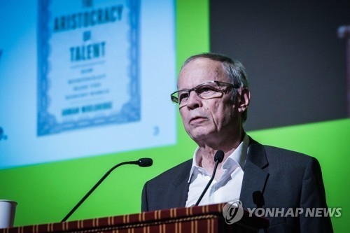 “스테이블코인 붕괴 시 수조원 투입 우려”…티롤 교수, 규제 허점 경고