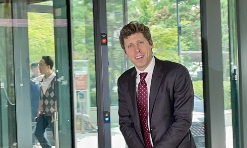 샘 올트먼 방한…삼성·SK와 '700조 스타게이트' AI 동맹 논의