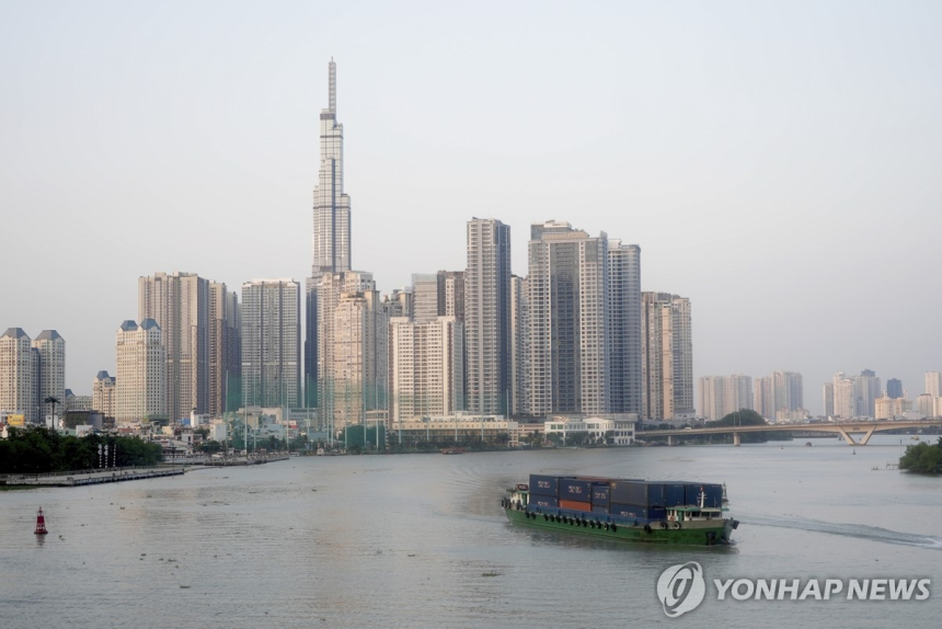  베트남, 美관세에도 3분기 8.23% 성장…수출 급증이 견인