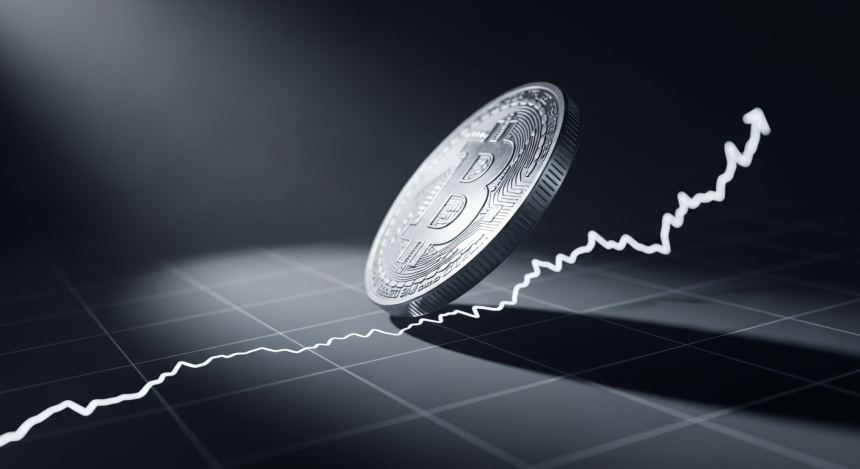  비트코인($BTC), '골든 크로스' 재진입…2017·2020 강세 랠리 재현되나