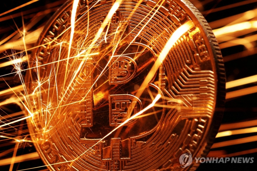  비트코인 11만 달러 붕괴… 트럼프發 미중 갈등 여파에 '패닉장'