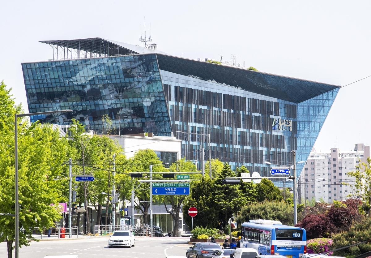 용산구, 공무원 업무에 챗GPT 도입…'AI 행정' 본격 시동