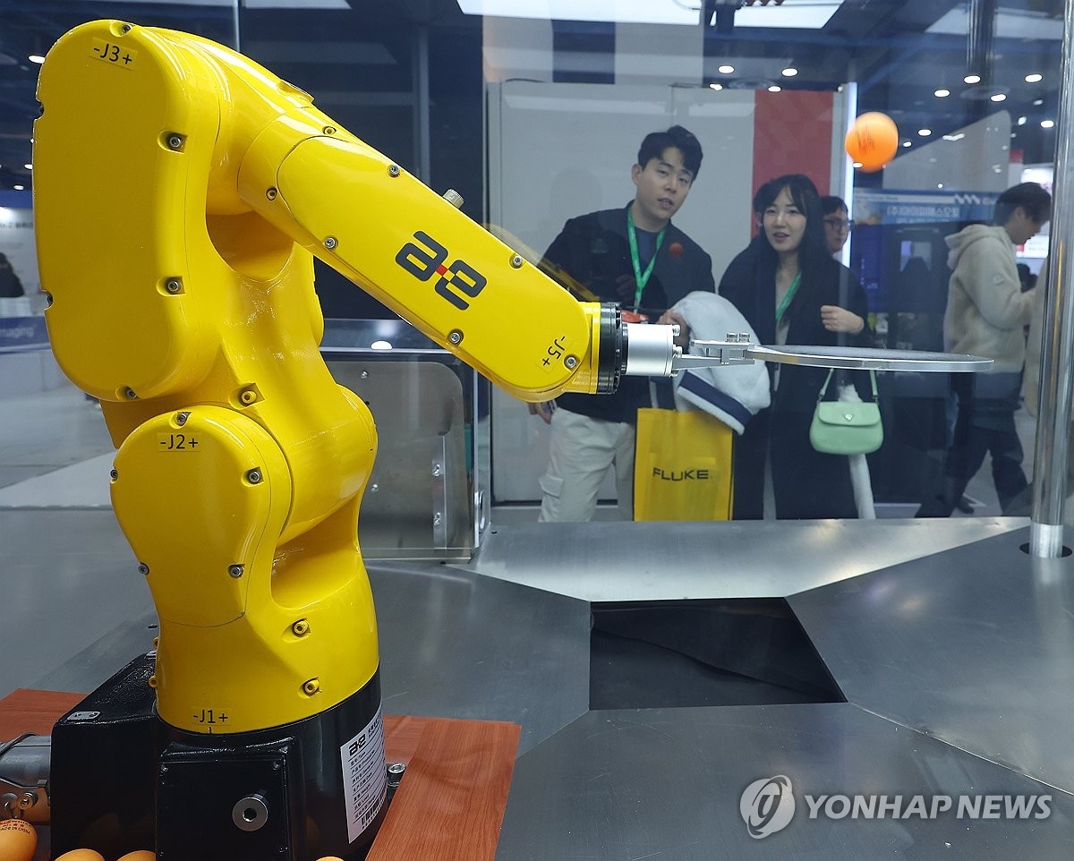 정부, 2030년까지 'AI 팩토리' 500개 구축…휴머노이드 로봇 양산 신호탄