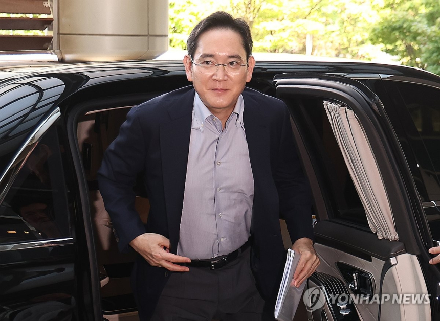  이재용, AI 반도체 열풍에 주식 자산 20조 원 돌파…사상 최대치 기록