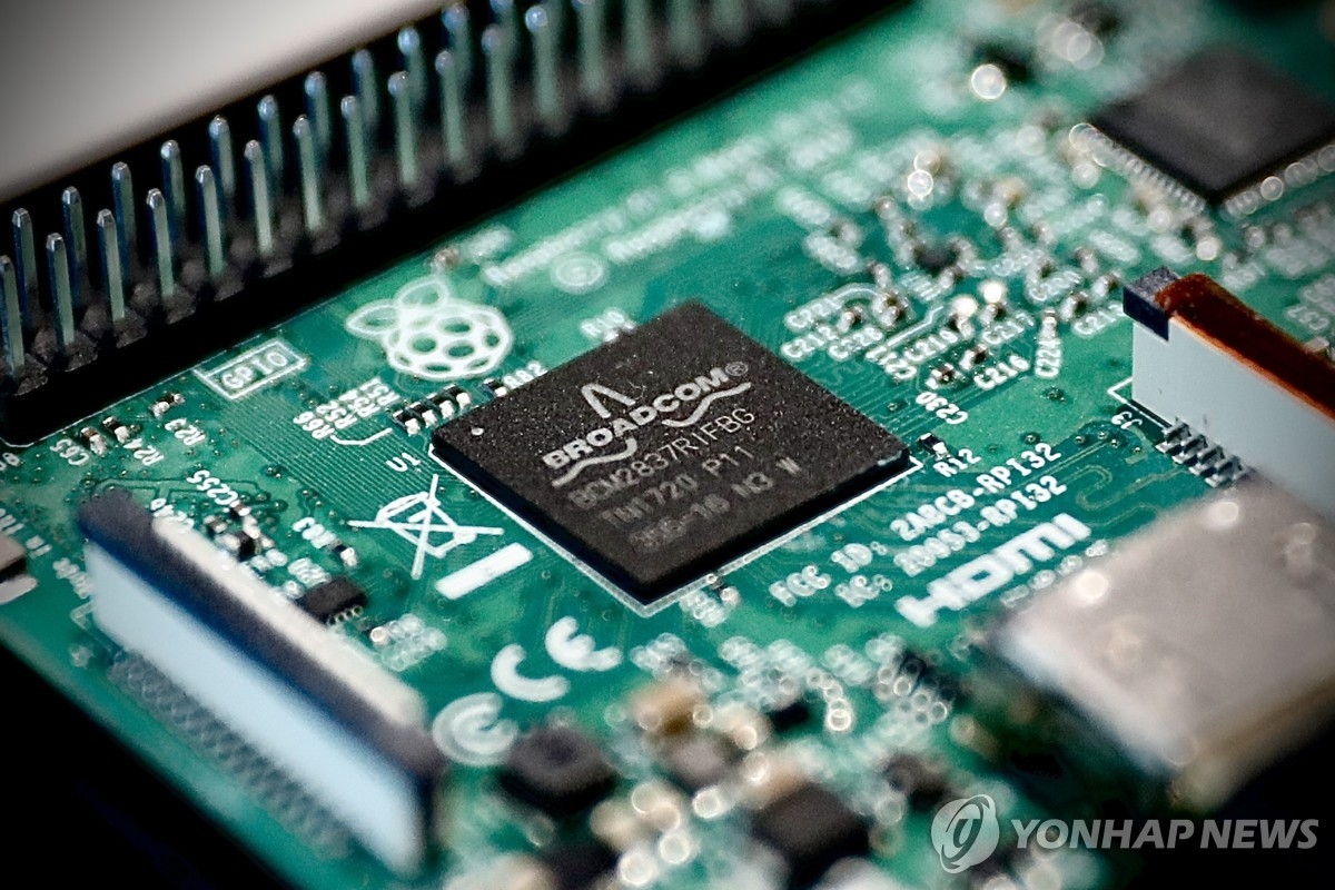 오픈AI, 브로드컴과 손잡고 '슈퍼칩' 구축…499조 원 규모 AI 인프라 투자 본격화