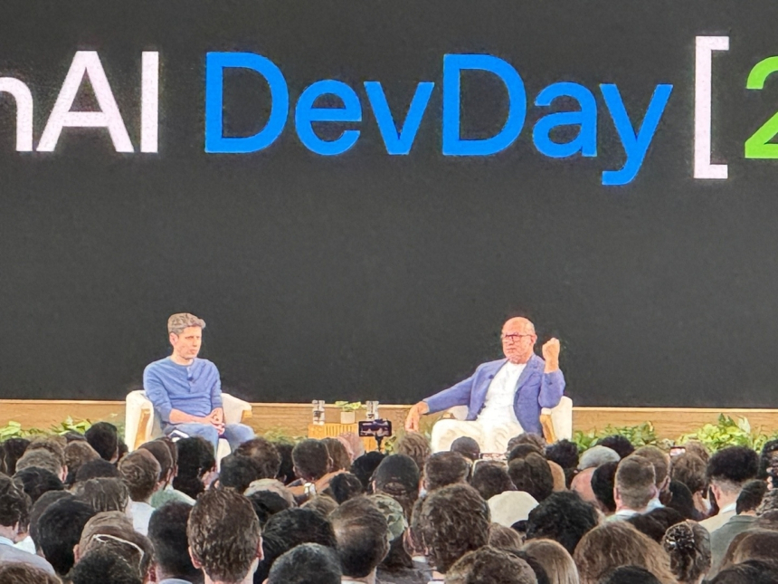  조니 아이브, 오픈AI 손잡고 '감성 AI 기기' 개발 나선다