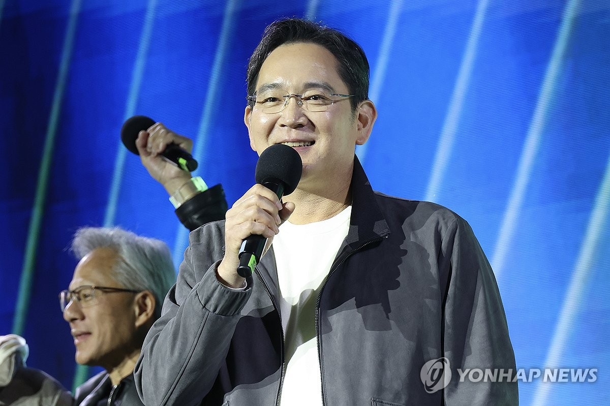 삼성전자, 3분기 '깜짝 실적'에 목표주가 줄상향…반도체 슈퍼사이클 신호탄?