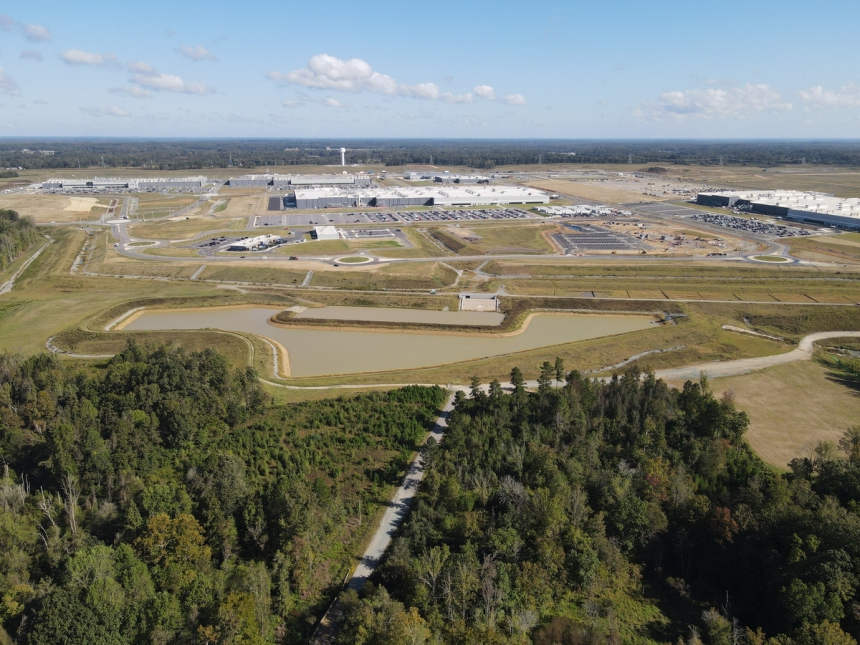 도요타, 미국서 첫 배터리 공장 가동…20조 투자로 하이브리드 공세 강화
