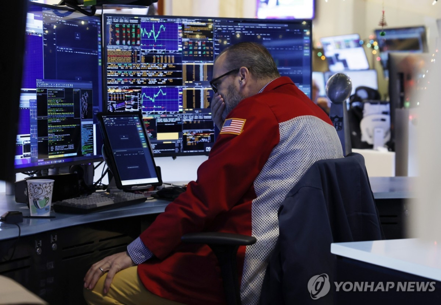  AI 쇼크에 뉴욕증시 급락…엔비디아·브로드컴 중심 반도체 폭풍