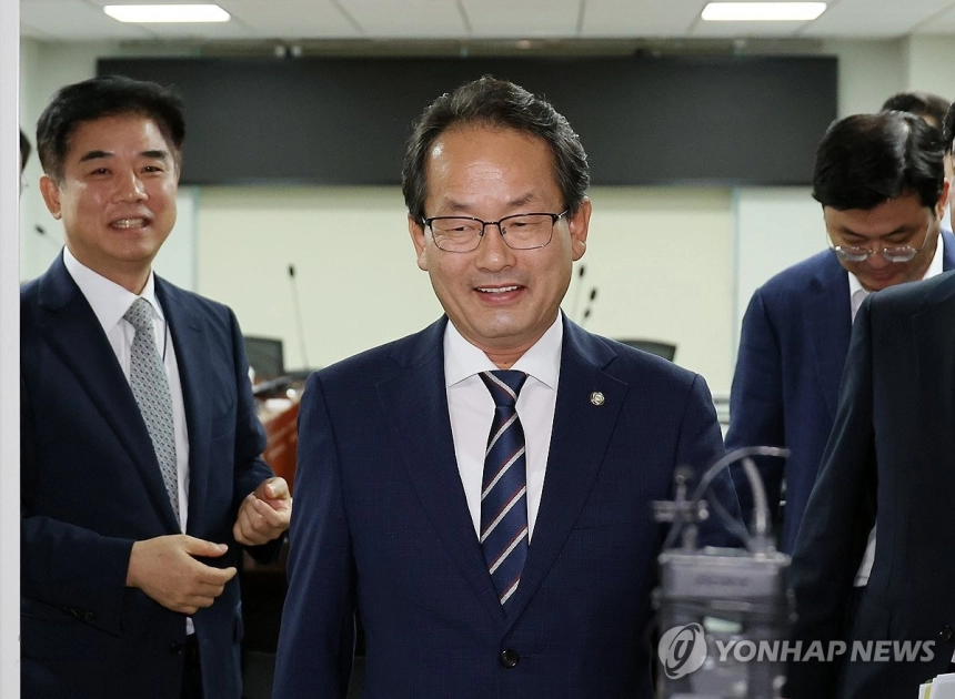 정부-민주당, 원화 스테이블코인 법제화 나선다…은행 발행 길 열린다