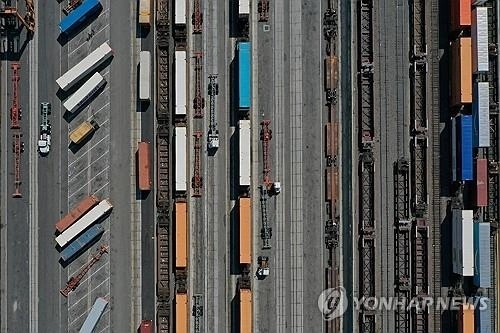 美 투자은행들 "2026년 연준 금리 인하 2회 전망… 그 후엔 동결"