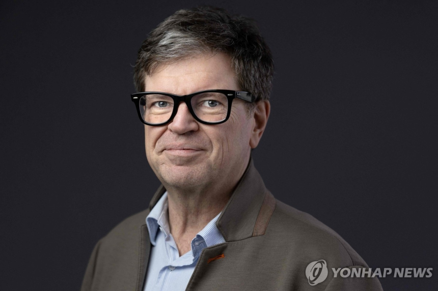  ‘AI 대부’ 얀 르쿤, 5조 원 스타트업 설립…실리콘밸리 떠나 파리로