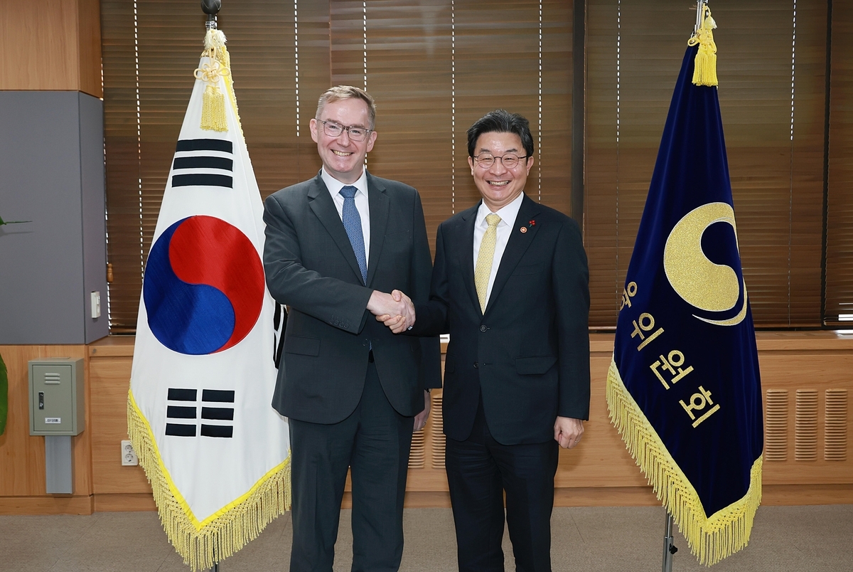 정부, 100조 원 시장안정 프로그램 가동…금융 구조개혁 본격화