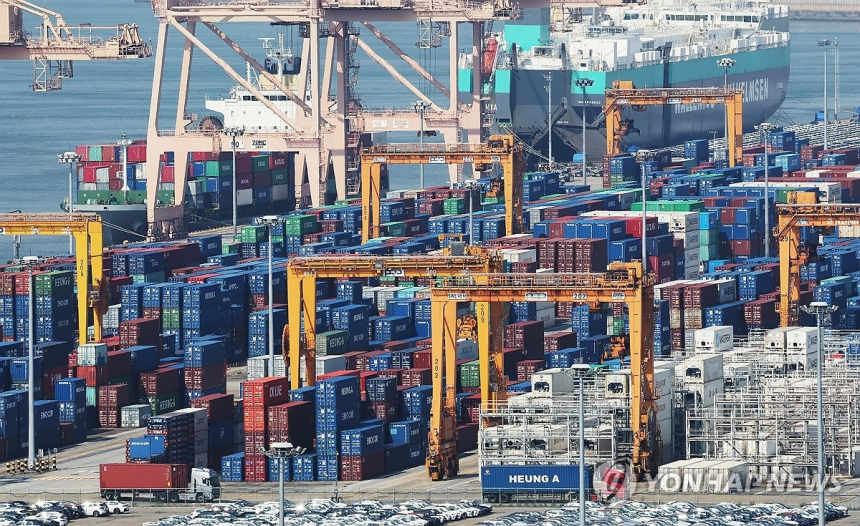 반도체 수출에 웃은 대기업…中企는 여전히 '갸웃'