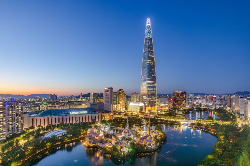  롯데월드타워, 스타링크 도입…국내 최초 초고층 위성인터넷 구축