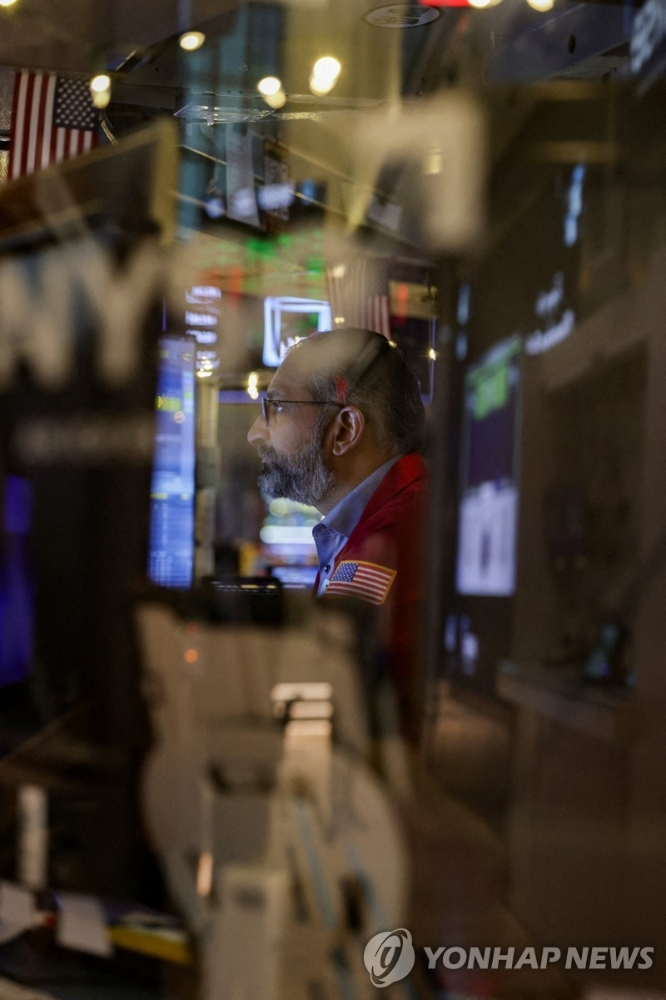 美 기술주·에너지주 급등…트럼프發 베네수엘라 격변에 뉴욕증시 강세