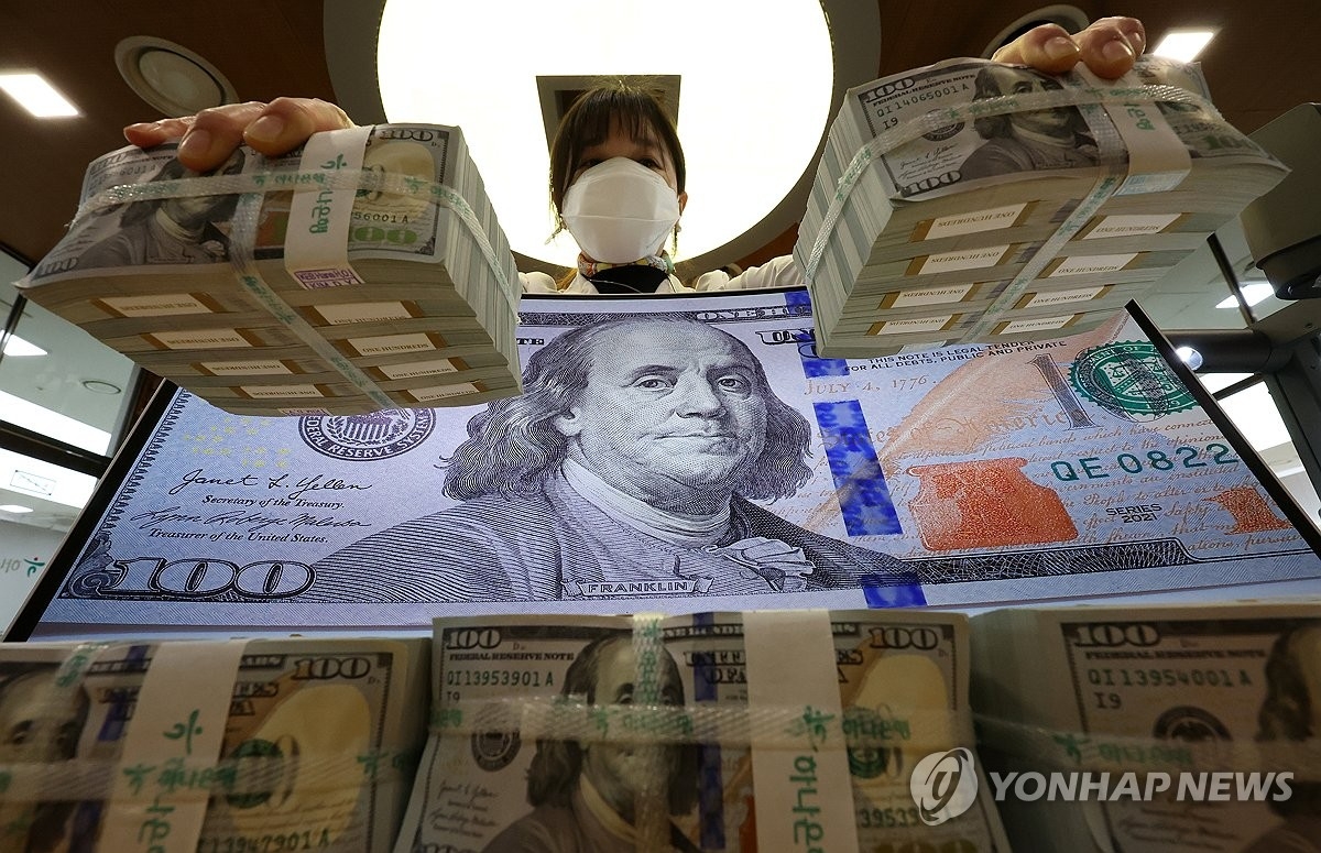 원/달러 환율 1,445.4원 마감…외국인 주식 매도에 '환율 불안'