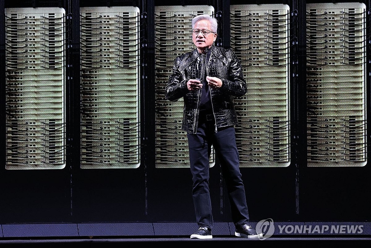 엔비디아, AI 서버 병목은 '메모리'… D램·낸드 동반 수요 폭증 예고