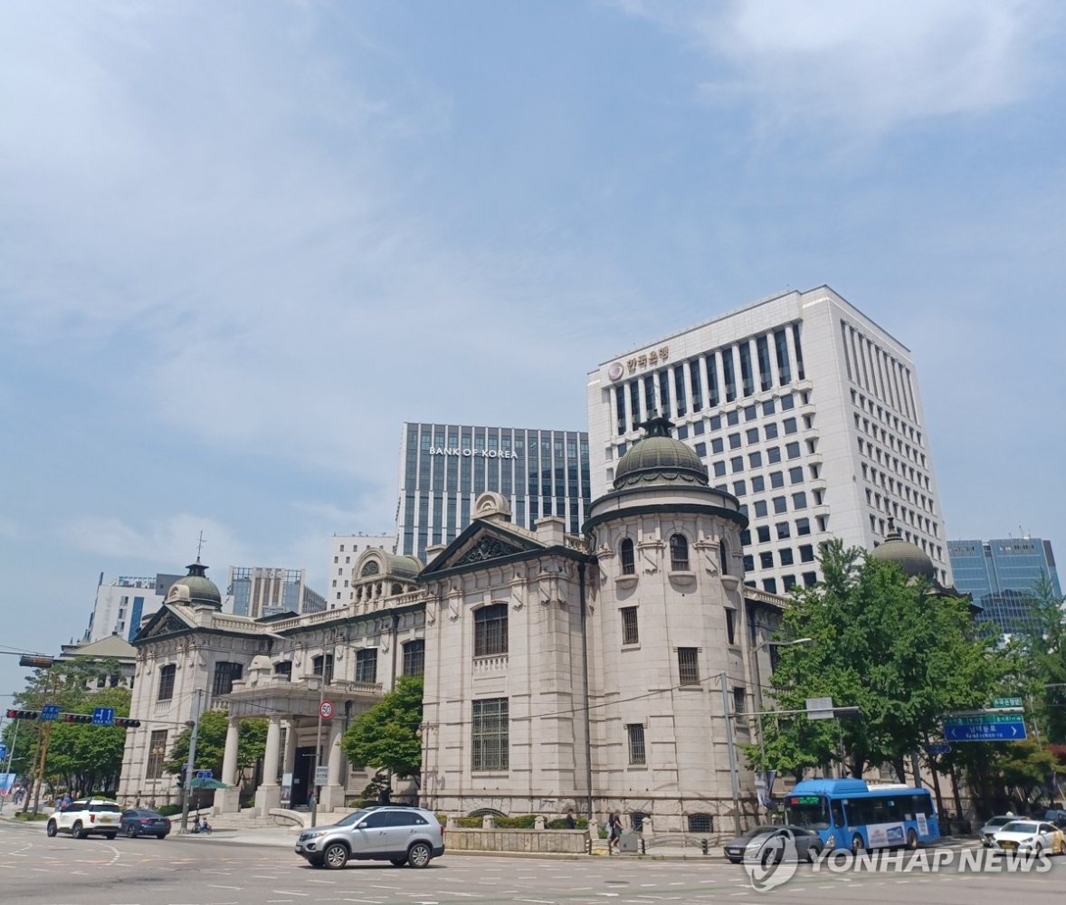 고환율 특수에 웃은 한국은행…2025년 순이익 '사상 최대' 전망