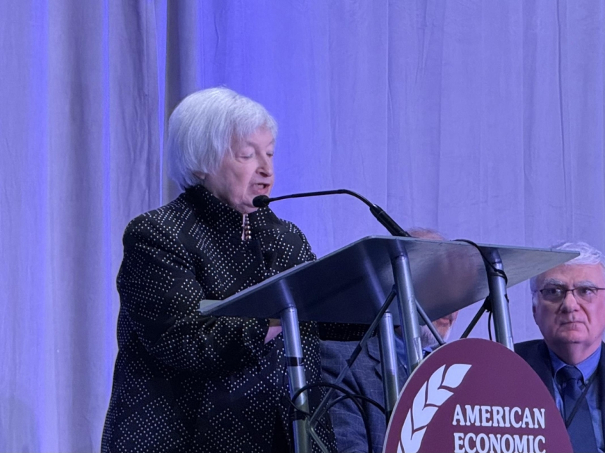 옐런, 美 재정적자 경고…연준 독립성 흔들릴까