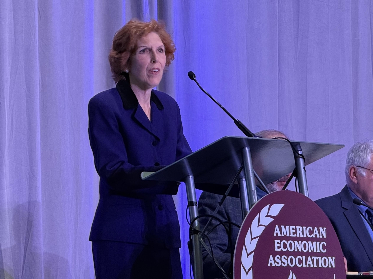 연준 금리 인하 '성급' 경고…물가 구조적 상승 우려 확산