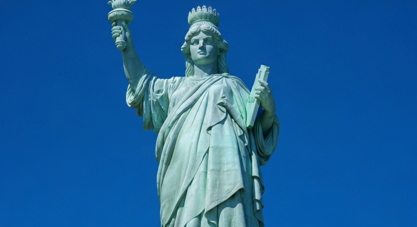 1억5700만 달러 순유입… 이더리움 현물 ETF로 ‘스마트 머니’ 쏠리자 15% 급등했다