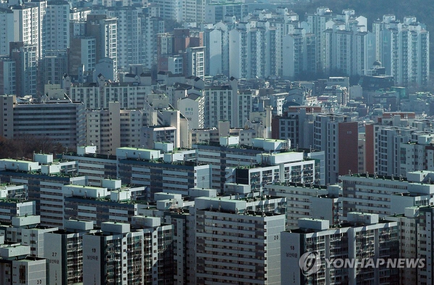  한국 중소 건설업체, 자금난 심화...금융 위기 신호탄인가? / 연합뉴스 