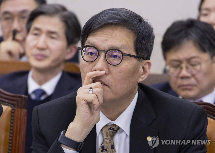  이창용 총재, 건설경기 침체와 수출 상황 진단: 독립적 통화정책 강조