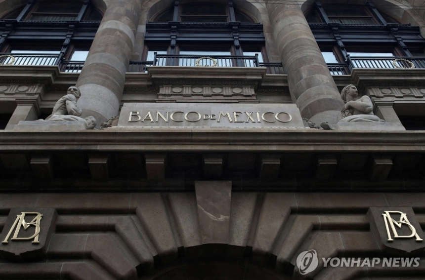 멕시코, 비FTA 국가에 최대 50% 관세…인플레이션 우려 증대