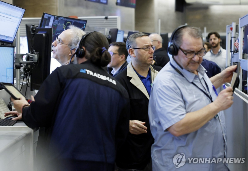  뉴욕증시, 미-이란 긴장 속 경제 지표 하회로 상승 출발